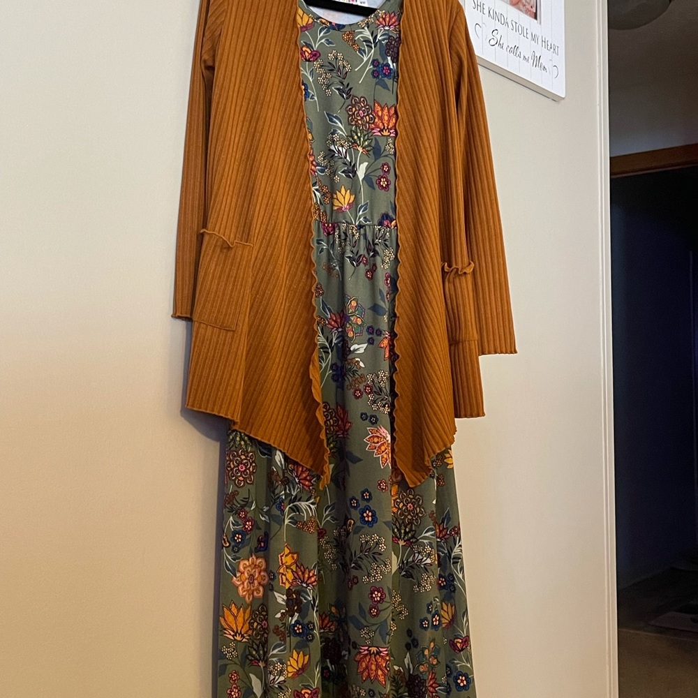 Girls Size 8/10 DotDot Smile Maxi Dress with Size 11 Sweater